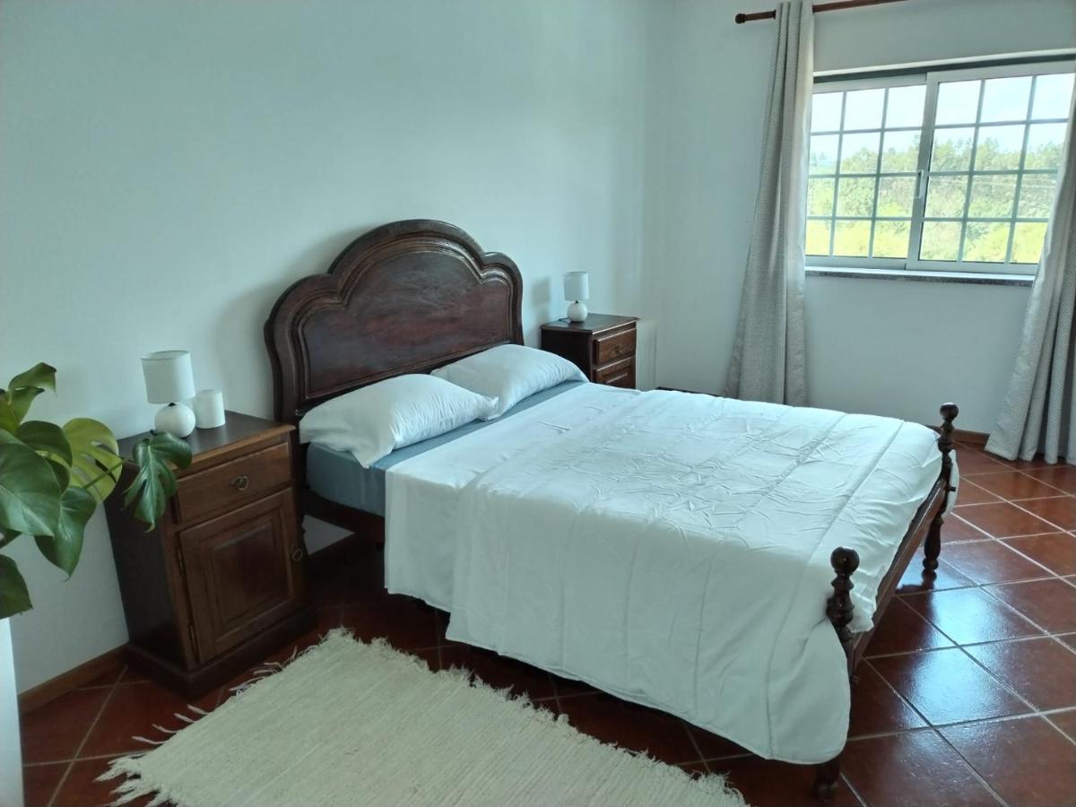 Majo Alojamento Local Bed & Breakfast Tábua Rom bilde
